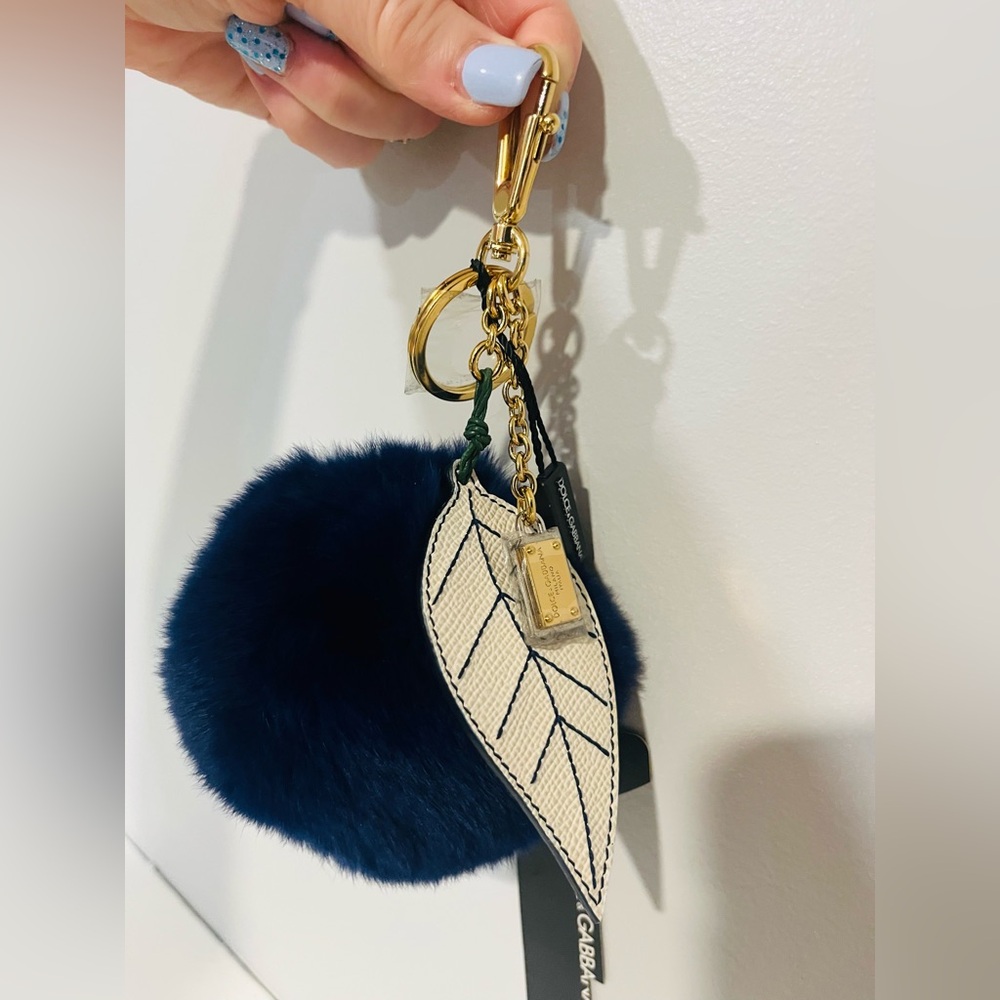 ✨ Dolce & Gabbana Fur Pom Pom Bag Charm / Key Holder – NWT ✨